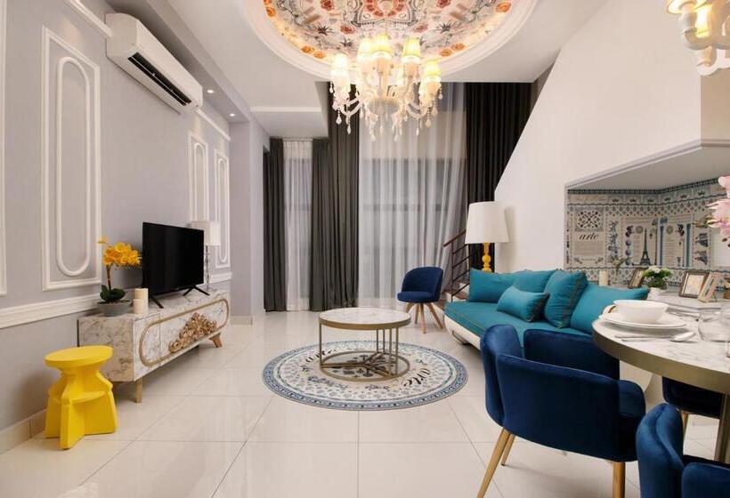 سوییت دوبلکس, Arte Mont Kiara