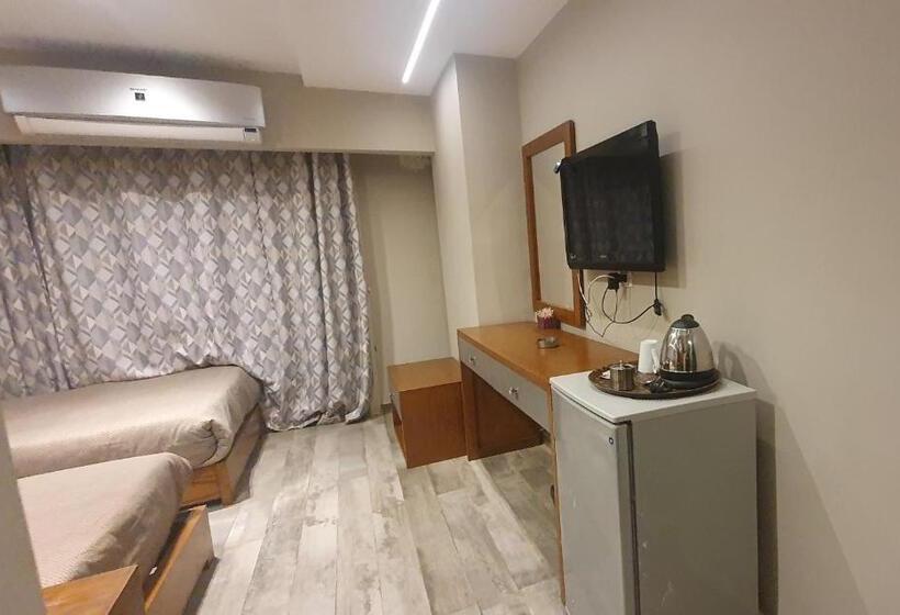 اتاق استاندارد با چشمانداز باغ, Garden City Plaza