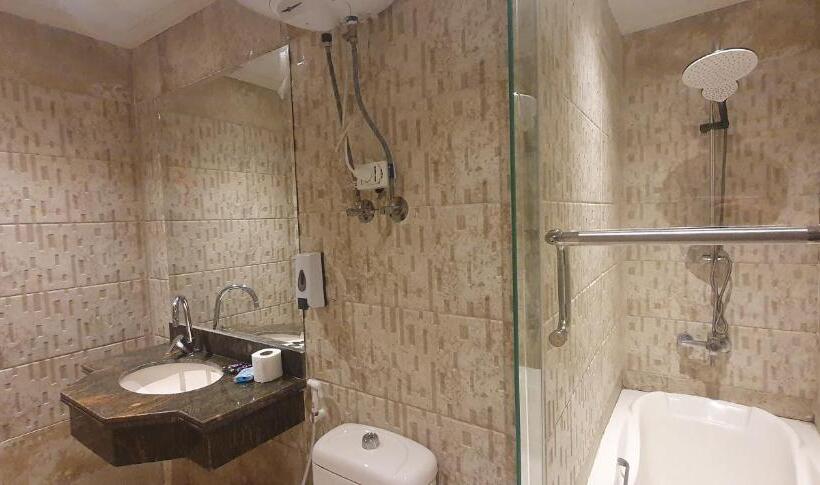 اتاق عادی, Garden City Plaza