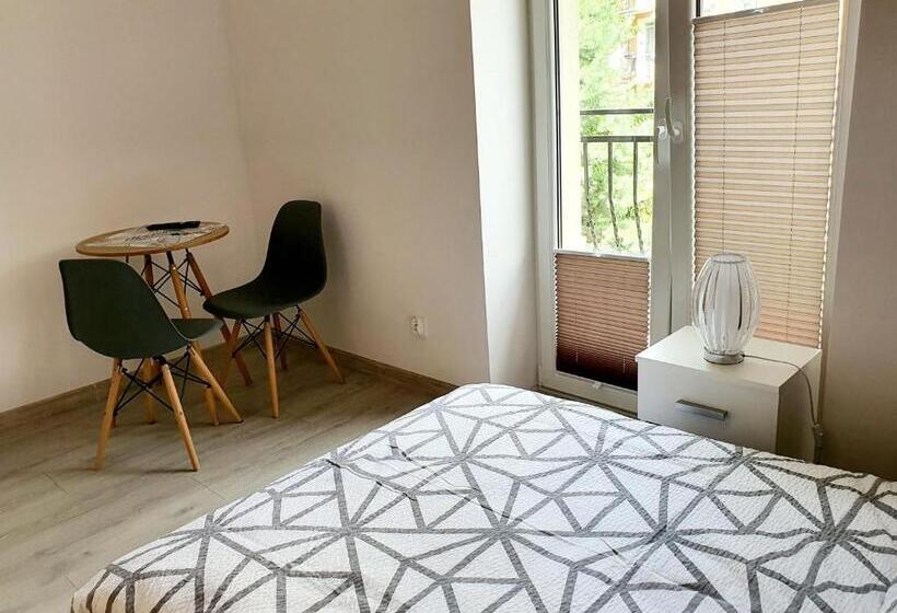 اتاق اکونومی, Anna Centrum Pokoje Przy Plaży