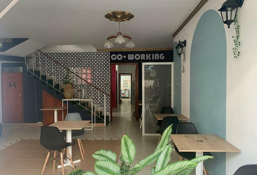 Quarto Estandar, Sinergia Coworking & Hostel