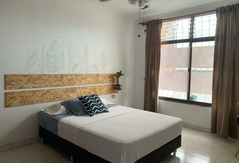 Standardrum, Sinergia Coworking & Hostel