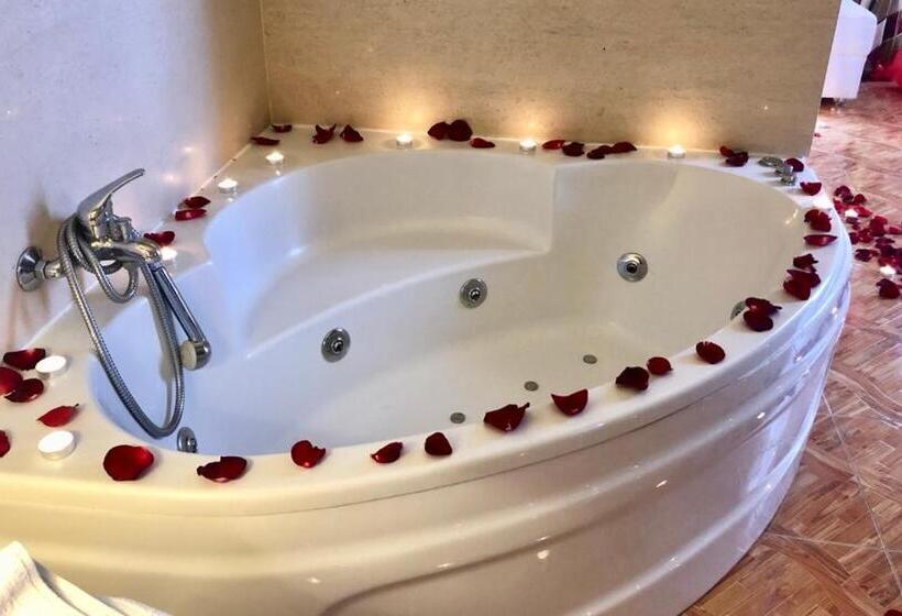 带大床的套房, Vv Apartamentos Estrella Del Norte