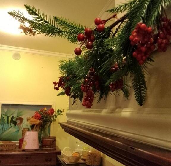 اتاق استاندارد, Artistic House