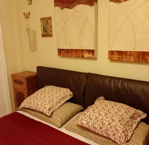 اتاق استاندارد, Artistic House