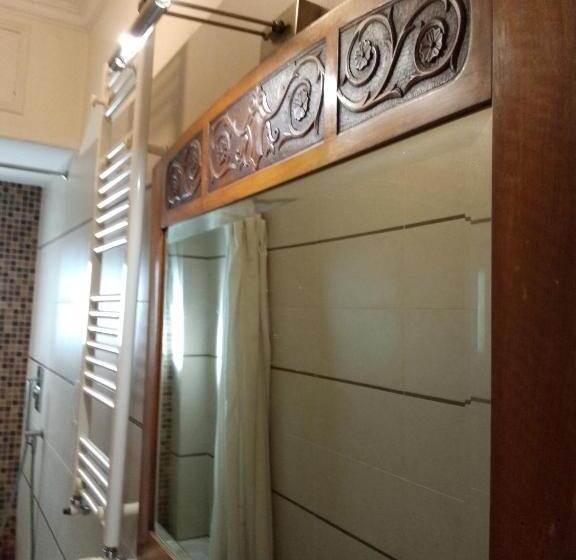 اتاق استاندارد با بالکن, Artistic House