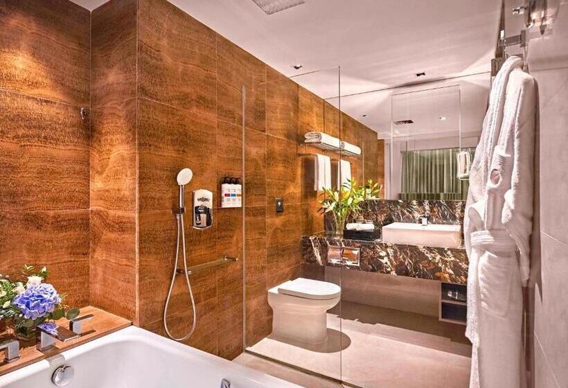 اتاق دلوکس با تخت کینگ و چشمانداز, Pullman Singapore Orchard