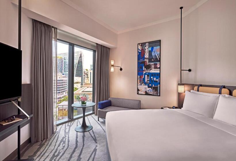 Classic Room Queen Bed, Pullman Singapore Orchard