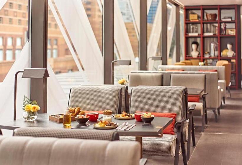 سوئیت با تخت بزرگ, Pullman Singapore Orchard