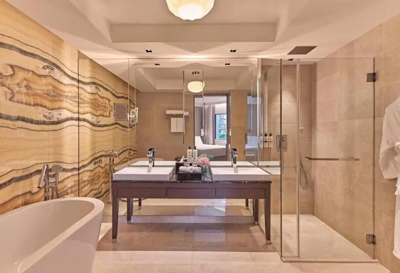 سوئیت با تخت بزرگ, Pullman Singapore Orchard