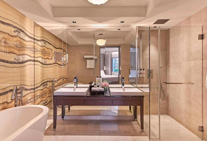 سوئیت با تخت بزرگ, Pullman Singapore Orchard