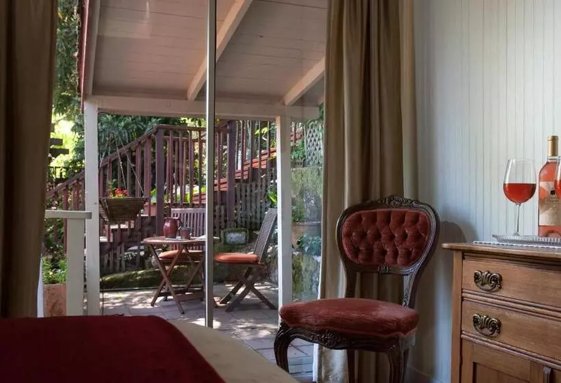 Superior-huone, Calistoga Wine Way Inn