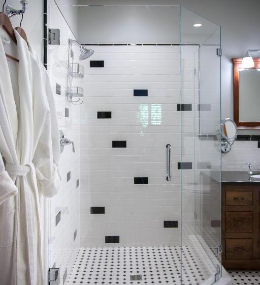 جناح سرير كينج, Calistoga Wine Way Inn