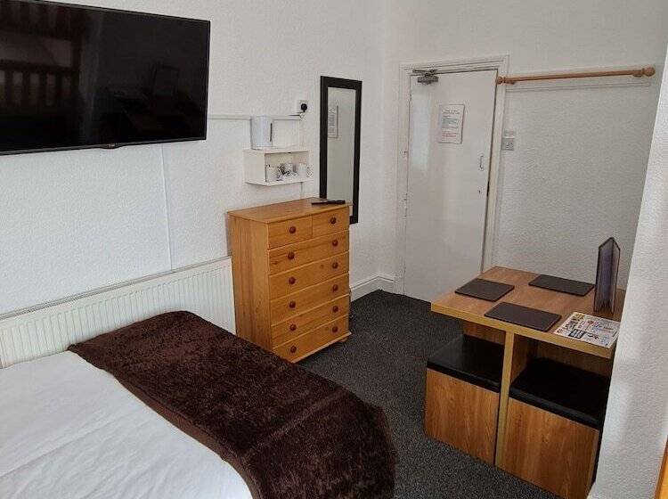 اتاق خانوادگی, Waters Edge