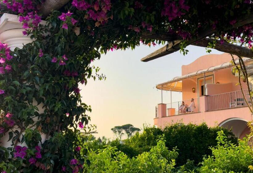 سوییت با چشم‌انداز دریا, Boutique Hotel Casa Mariantonia