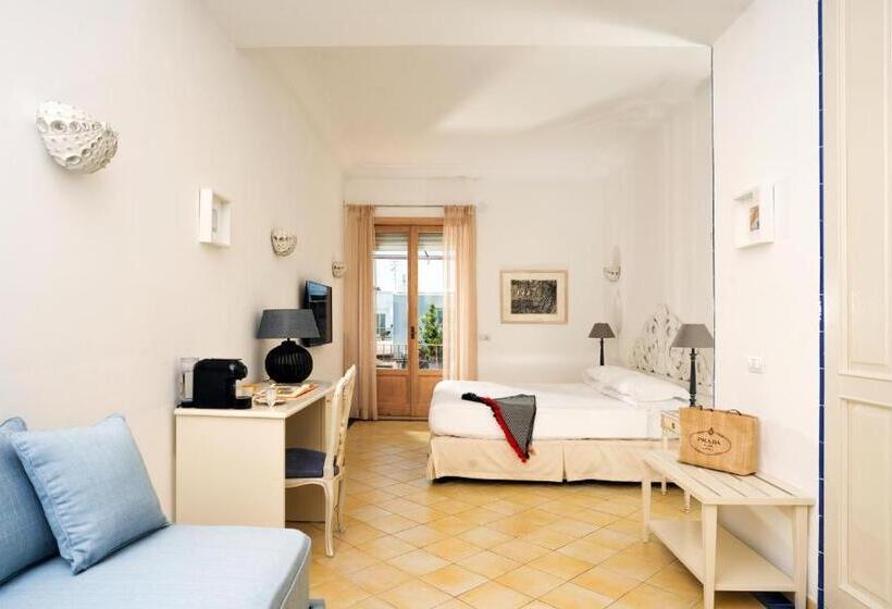 سوئیت جونیور با چشم‌انداز باغ, Boutique Hotel Casa Mariantonia