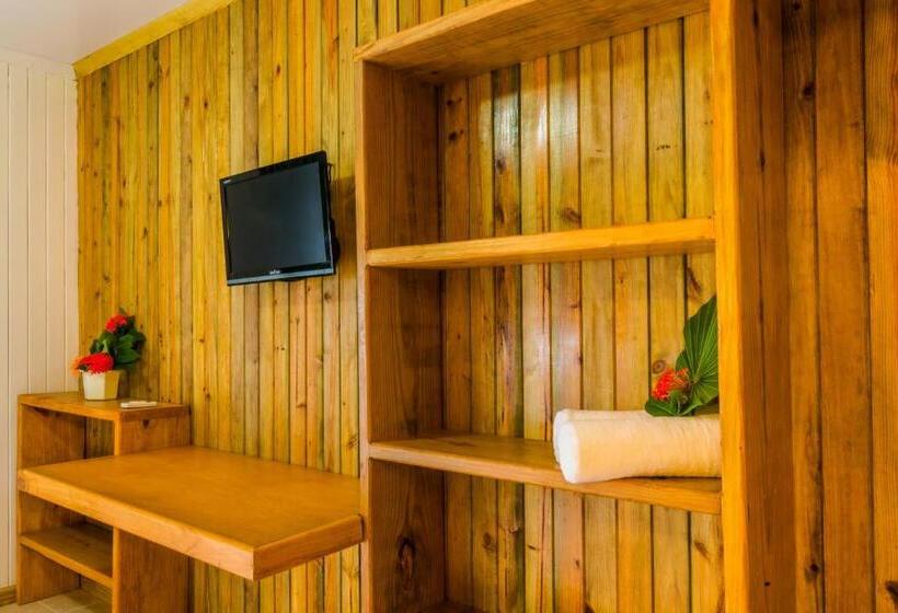 غرفة ديلوكس مطلّة علي البحر, Caribbean Villas