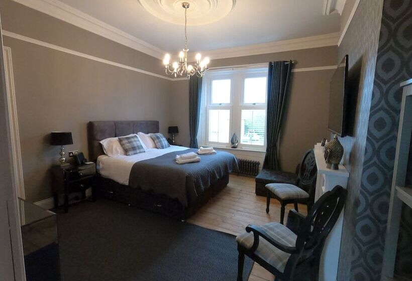 سوییت لوکس, Castle View Bed And Breakfast