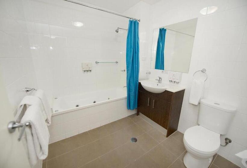 استودیوی استاندارد, Gladstone City Central Apartment Hotel Official