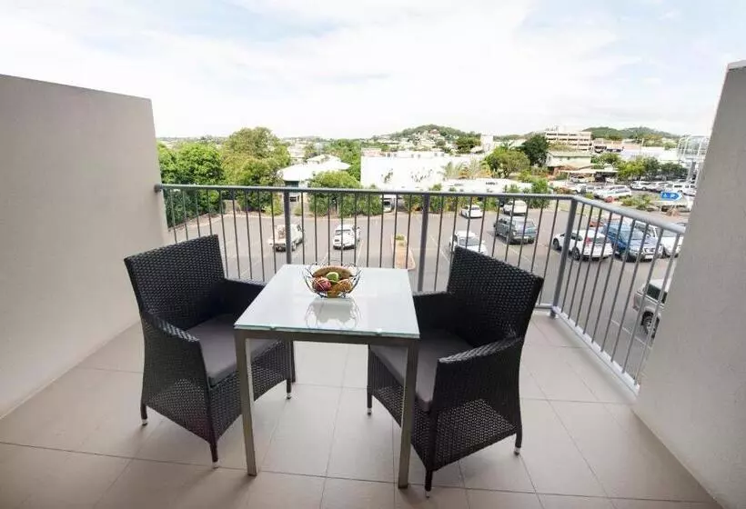 استودیوی استاندارد, Gladstone City Central Apartment Hotel Official