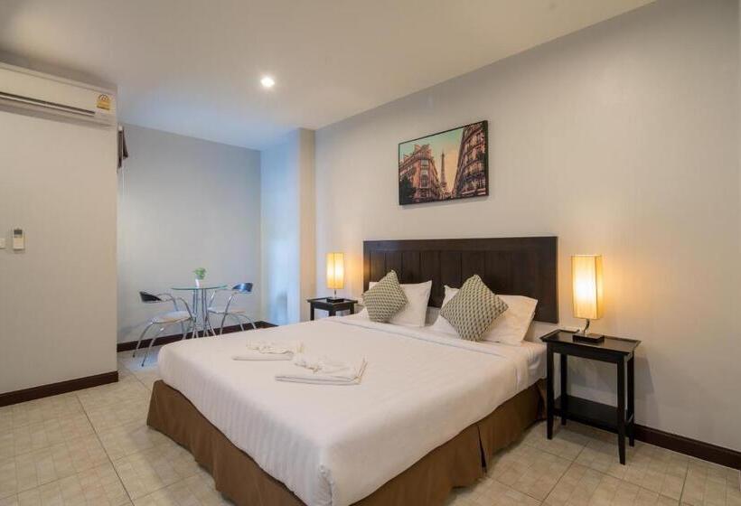 إستوديو ديلوكس, Amarin Hotel Patong