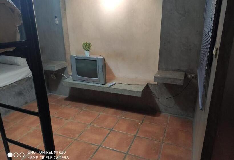 شقة غرفتين, Amarin Hotel Patong