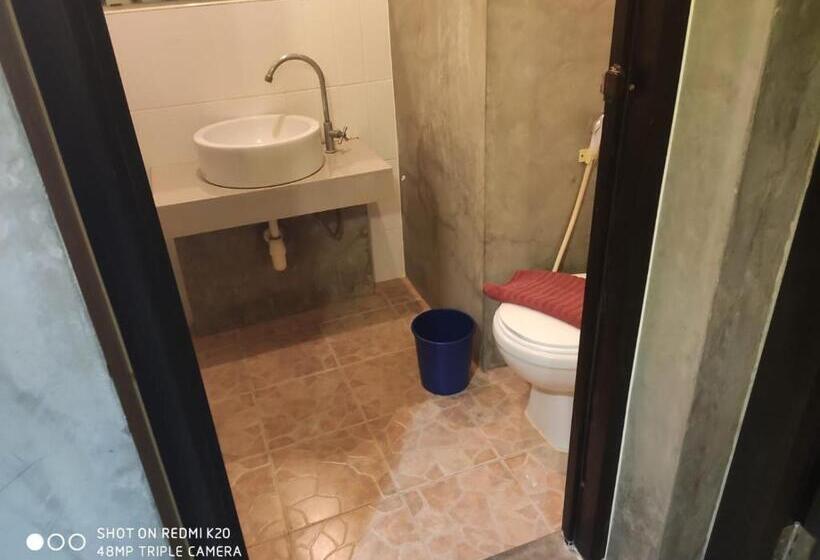 침실 2개 아파트, Amarin Hotel Patong