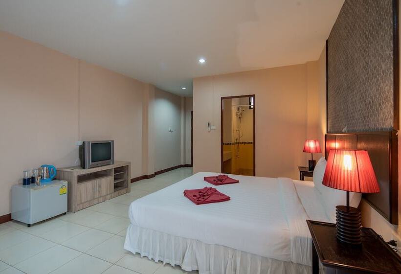 غرفة سوبيريور رباعية, Amarin Hotel Patong