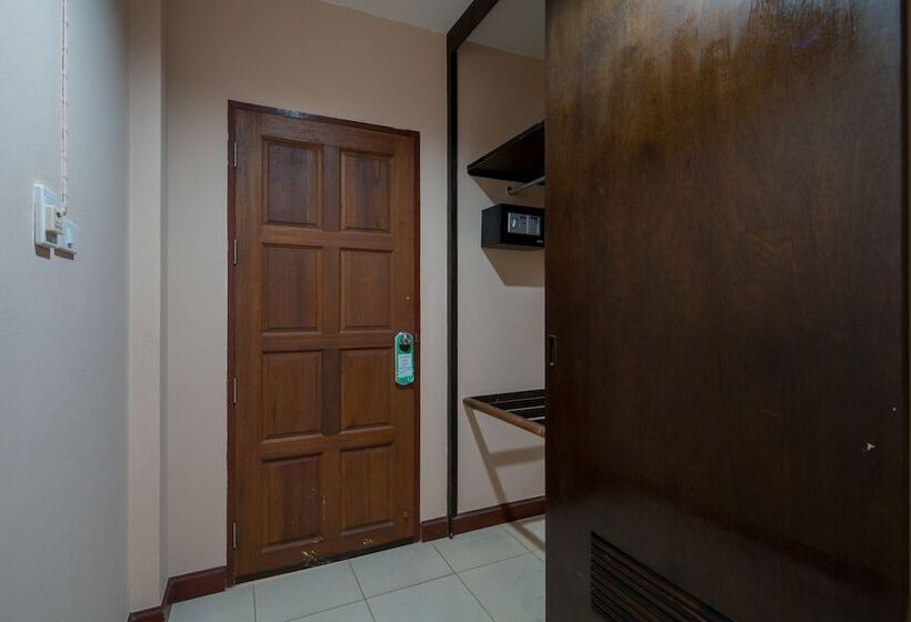 غرفة سوبيريور رباعية, Amarin Hotel Patong