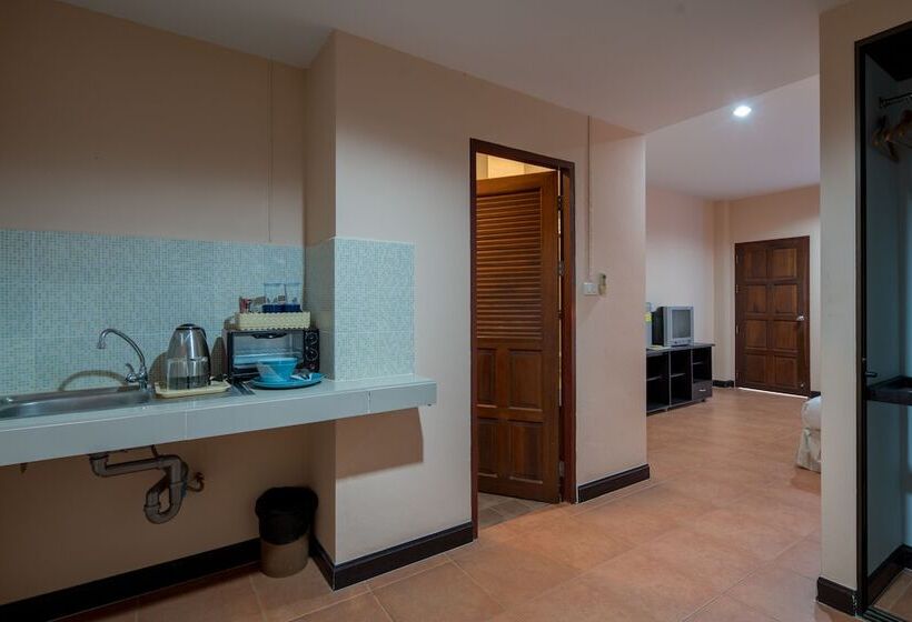 غرفة سوبيريور رباعية, Amarin Hotel Patong