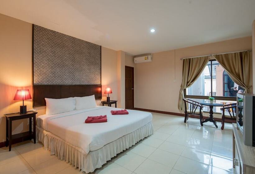 غرفة سوبيريور رباعية, Amarin Hotel Patong