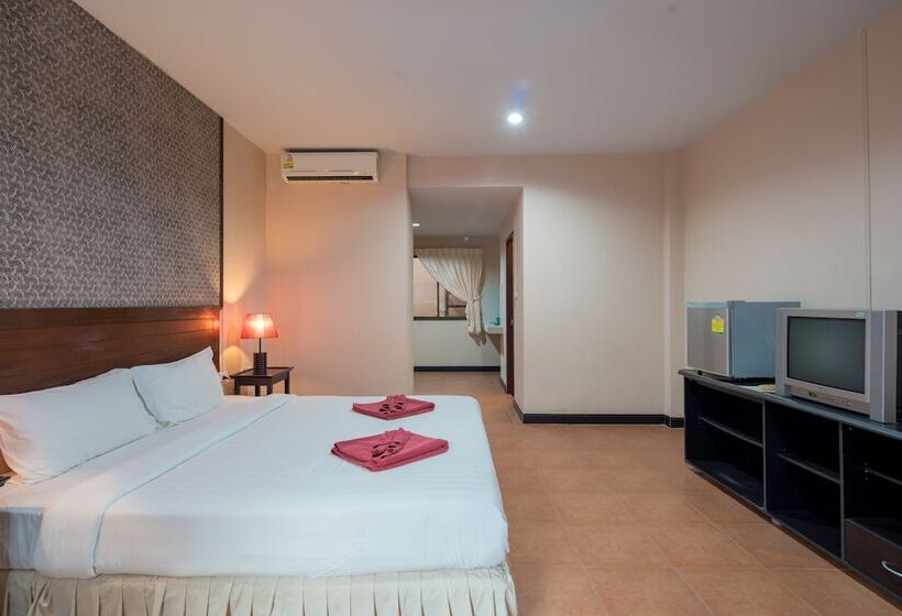 إستوديو سوبيريور, Amarin Hotel Patong