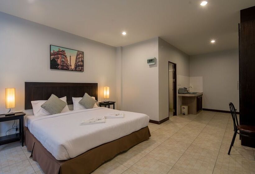 إستوديو ديلوكس, Amarin Hotel Patong