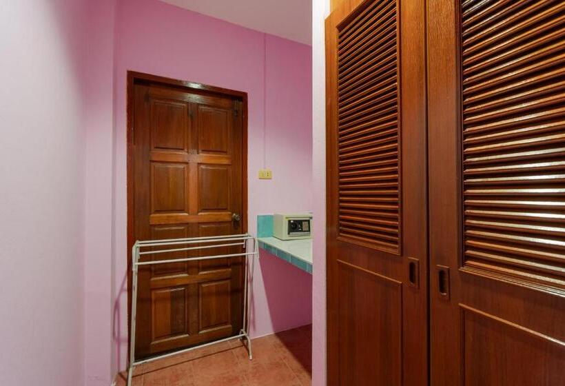 스탠다드 룸, Amarin Hotel Patong