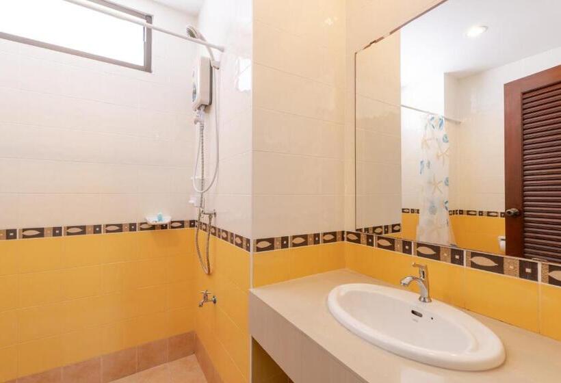 غرفة سوبيريور رباعية, Amarin Hotel Patong