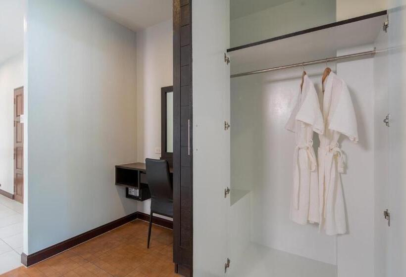 침실 1개 디럭스 아파트, Amarin Hotel Patong