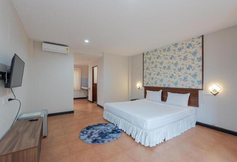 إستوديو سوبيريور, Amarin Hotel Patong