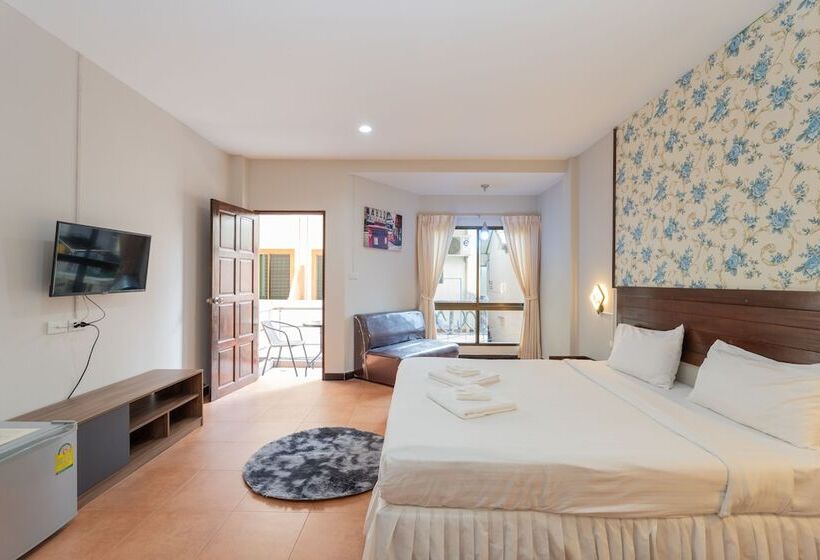 إستوديو سوبيريور, Amarin Hotel Patong