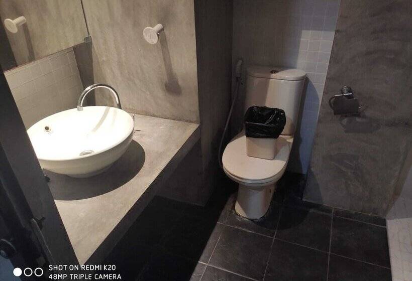 شقة غرفتين, Amarin Hotel Patong