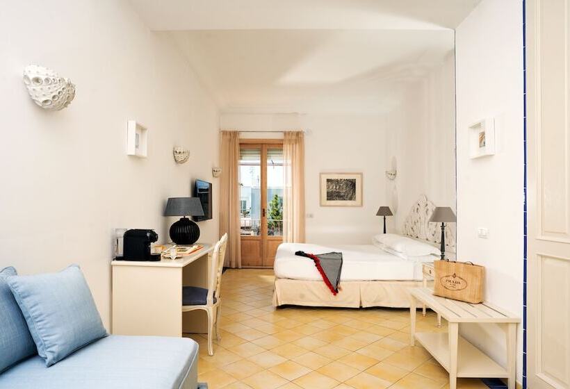 سوئیت جونیور با چشم‌انداز باغ, Boutique Hotel Casa Mariantonia