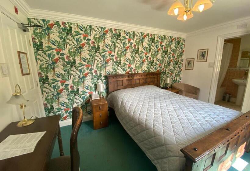 غرفة قياسية لذوى الاحتياجات الخاصة, Broom Hall Country