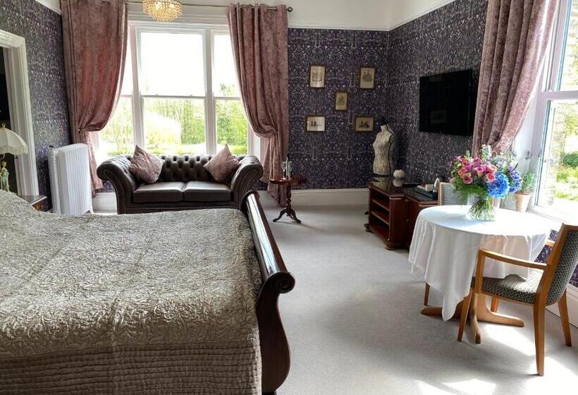 غرفة سوبيريور سرير كينج, Broom Hall Country