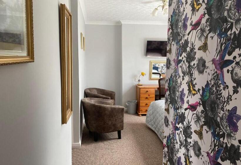 غرفة قياسية, Broom Hall Country