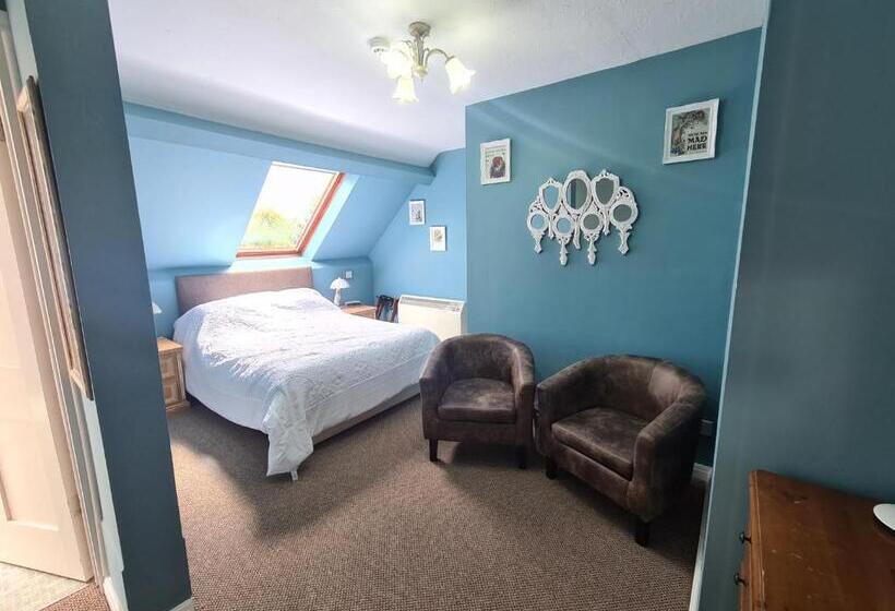 غرفة قياسية, Broom Hall Country