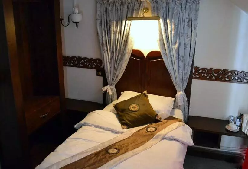 スタンダードシングルルーム, Ely Guest House