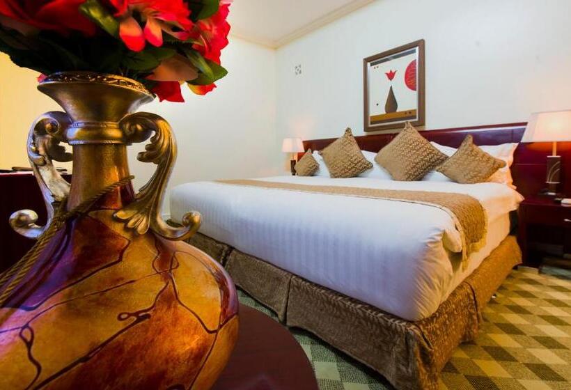 Executive Szoba, The Manor