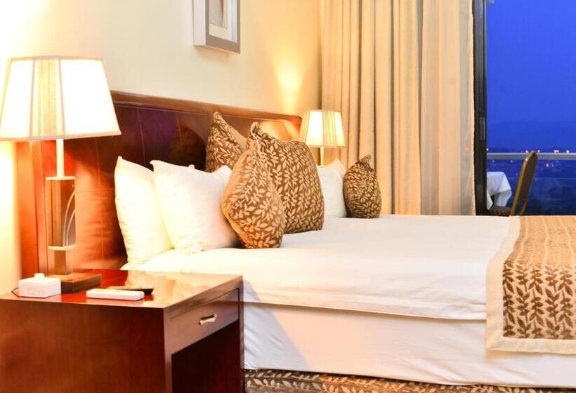 Deluxe Szoba, The Manor