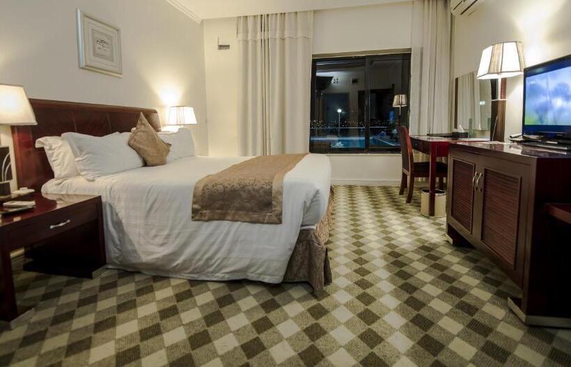 Deluxe Szoba, The Manor