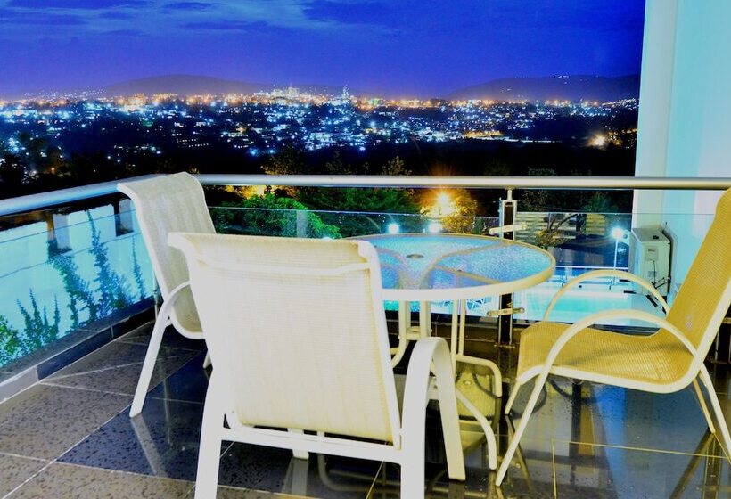 Standard Egyágyas Szoba, The Manor