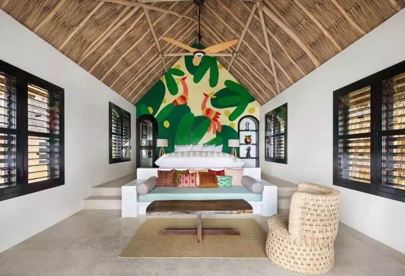 キングサイズベッドのデラックスルーム, Matachica Beach Resort And Spa